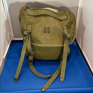Vintage US army field pack